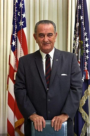 Постер: Lyndon B. Johnson - Succeeding Kennedy