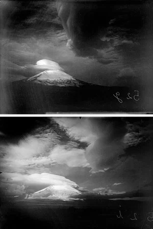 Постер: The Cloud People