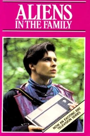 Постер: Aliens in the Family