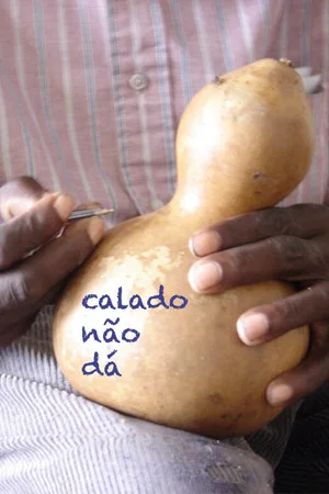 Постер: Calado Não Dá