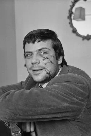 Постер: The Real Oliver Reed