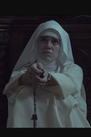 Постер: Cloistered