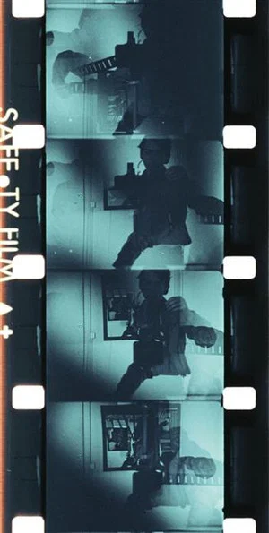 Постер: Self-portrait with the Device