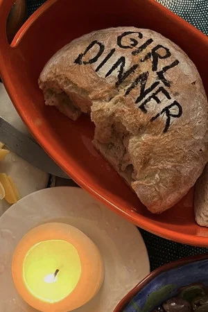 Постер: Girl Dinner