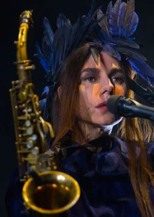 Постер: PJ Harvey aux Nuits de Fourvière