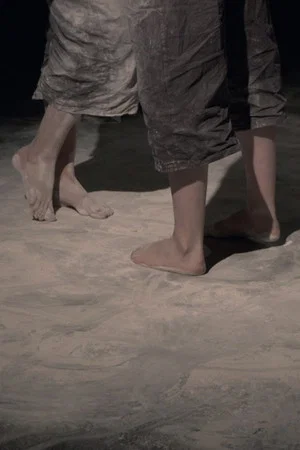 Постер: Quietly Beneath