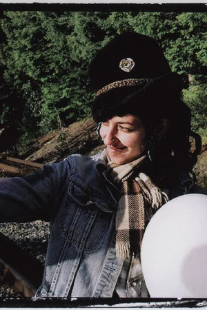 Постер: What don't you understand about "I'm leaving...again"?