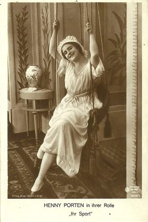 Постер: Her Sport