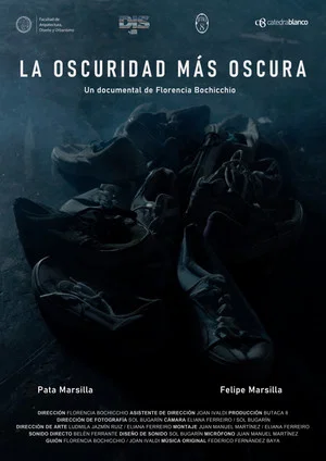 Постер: La Oscuridad Más Oscura
