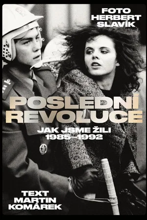 Постер: Poslední revoluce