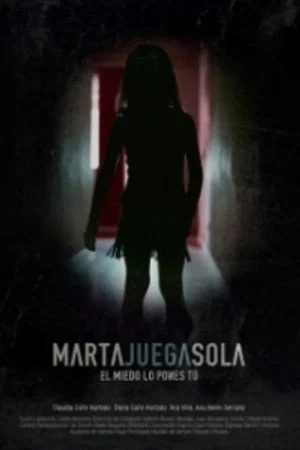 Постер: Marta juega sola
