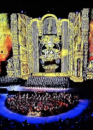 Постер: Carmina Burana aux Chorégies d'Orange