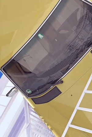 Постер: Auto Nom