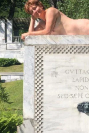 Постер: Sed Saepe Cadendo
