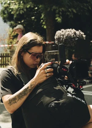 Постер: Incredibly Close | The Women Who Took Over UTMB: Inside Salomon’s All-Women Content Team