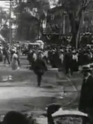 Постер: Labor Day Parade