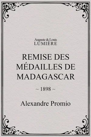 Постер: Remise des médailles de Madagascar