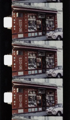 Постер: Chutes de Souvenirs/Paris