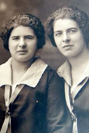 Постер: In Search of the Papin Sisters