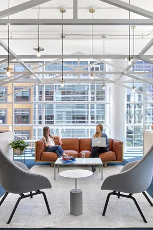 Постер: Slack: New Headquarters in San Francisco