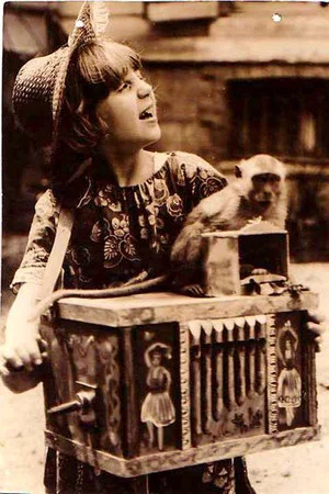Постер: The Little Street Singer