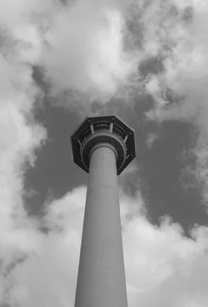 Постер: 925 Pieces of Busan Tower