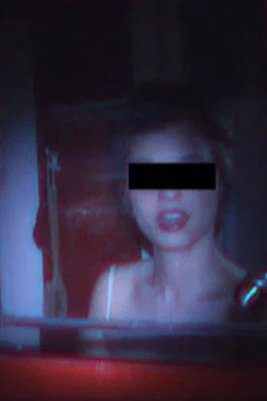 Постер: Nobody listens to a hysterical woman