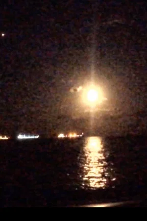 Постер: Jupiter By The Sea