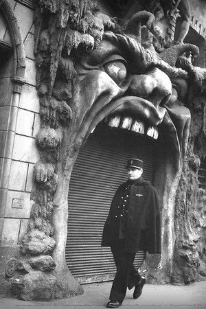 Постер: Paris Brothel