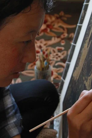 Постер: A Woman Who Paints Thangkas