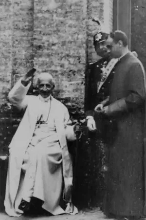 Постер: Pope Leo XIII Leaving Carriage and Being Ushered Into Garden, No. 104
