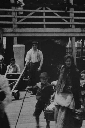 Постер: Emigrants Landing at Ellis Island
