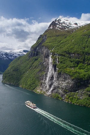 Постер: Fjorde, Nordkap und Polarlicht - Norwegens legendäre Hurtigruten