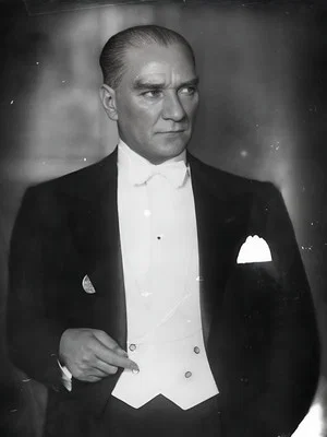 Постер: Atatürk