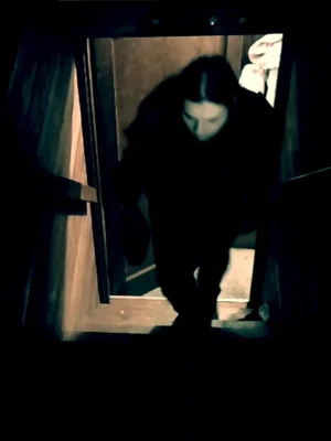 Постер: Run if you want to live!